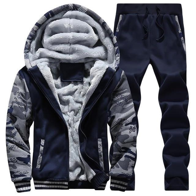 Men Sporting Fleece - Image 7